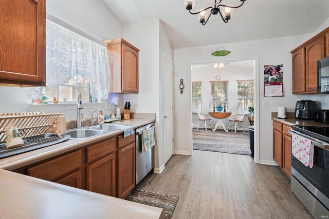 2848 Bridgestone Circle, Kokomo, IN 46902