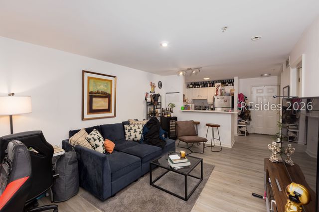 70 Helmsman Way Apt 1401, Hilton Head Island, SC 29928