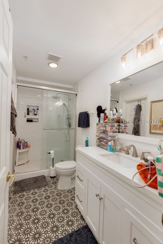 70 Helmsman Way Apt 1401, Hilton Head Island, SC 29928