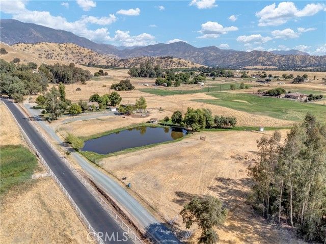 18002 Road 320, Springville, CA 93265