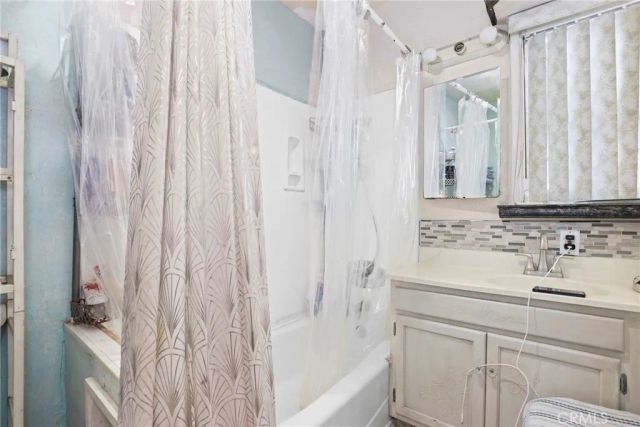 140 East 69th Way, Long Beach, CA 90805