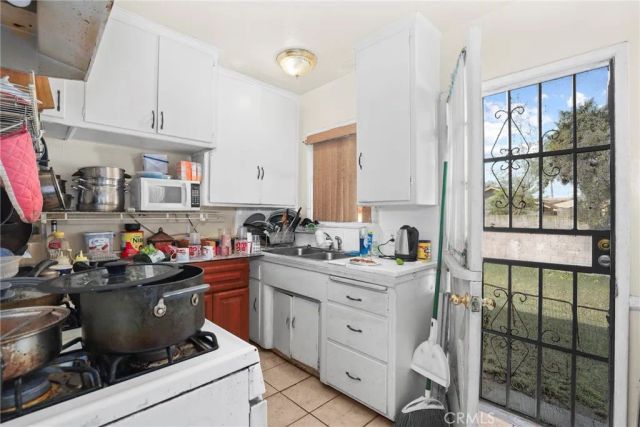 140 East 69th Way, Long Beach, CA 90805