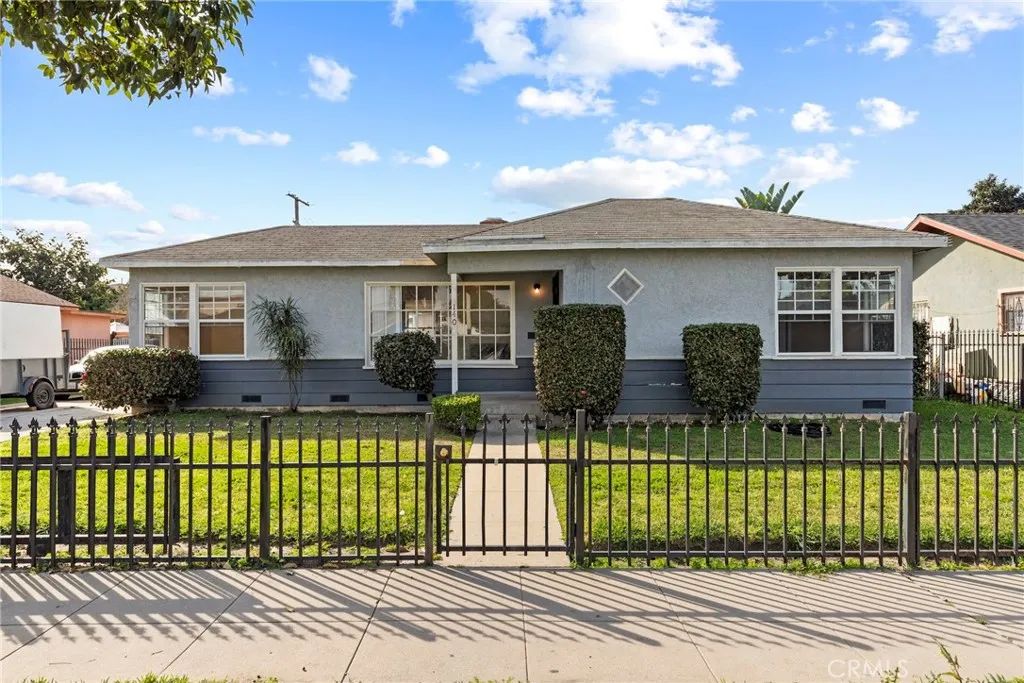 140 East 69th Way, Long Beach, CA 90805