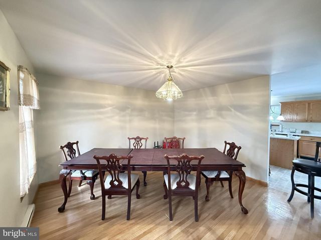 2005 PALISADES DR, Blakeslee, PA 18610