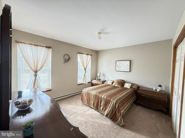 2005 PALISADES DR, Blakeslee, PA 18610