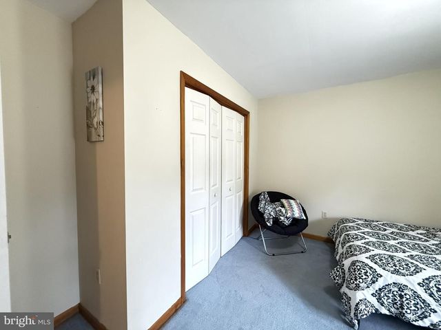 2005 PALISADES DR, Blakeslee, PA 18610