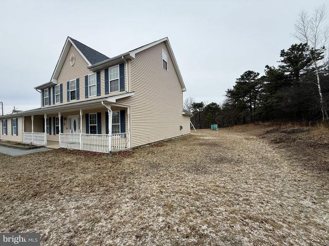 2005 PALISADES DR, Blakeslee, PA 18610