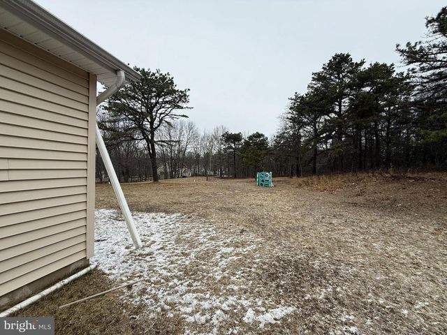 2005 PALISADES DR, Blakeslee, PA 18610