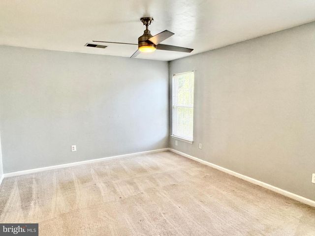 35 LIVE OAK LN, Stafford, VA 22554