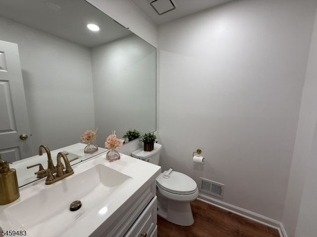 386 Waterview Rd, Bridgewater Twp., NJ 08807