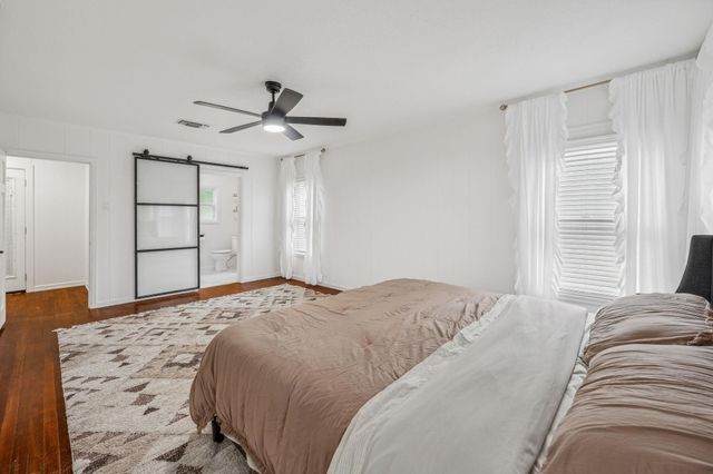 341 S Moseley Street, De Leon, TX 76444