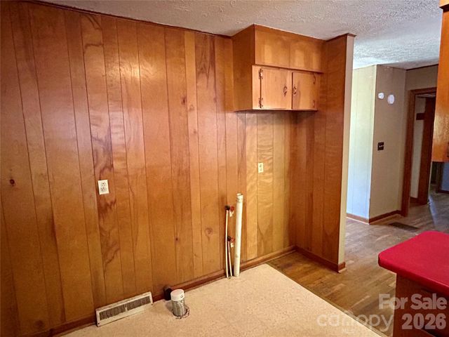 169 Double Island Road, Burnsville, NC 28714