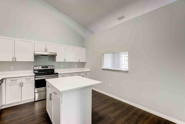 4685 N Haverhill Road B24, West Palm Beach, FL 33417