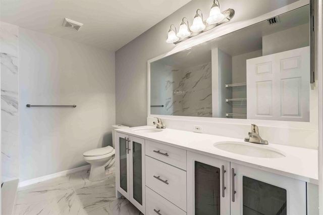 4685 N Haverhill Road B24, West Palm Beach, FL 33417