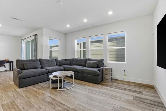 6056 Bullion Lane, Dublin, CA 94568