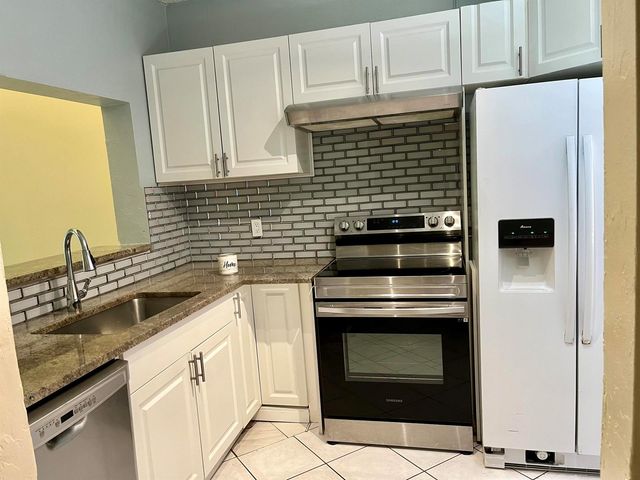 2317 SW 82nd Terrace, North Lauderdale, FL 33068