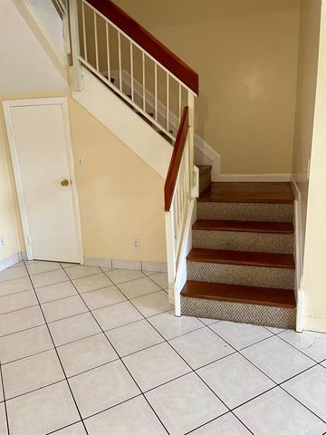 2317 SW 82nd Terrace, North Lauderdale, FL 33068