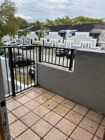 2317 SW 82nd Terrace, North Lauderdale, FL 33068
