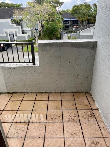 2317 SW 82nd Terrace, North Lauderdale, FL 33068