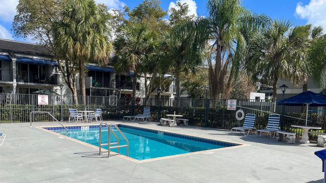 2317 SW 82nd Terrace, North Lauderdale, FL 33068
