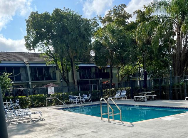 2317 SW 82nd Terrace, North Lauderdale, FL 33068