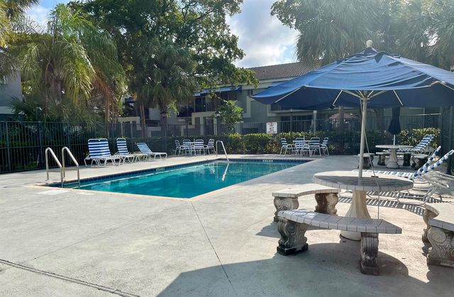 2317 SW 82nd Terrace, North Lauderdale, FL 33068