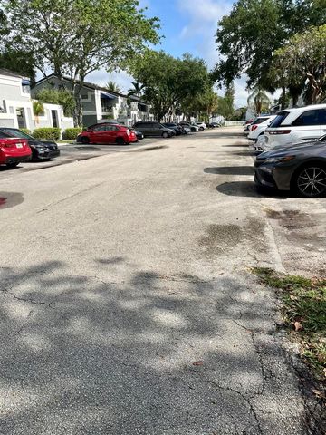 2317 SW 82nd Terrace, North Lauderdale, FL 33068