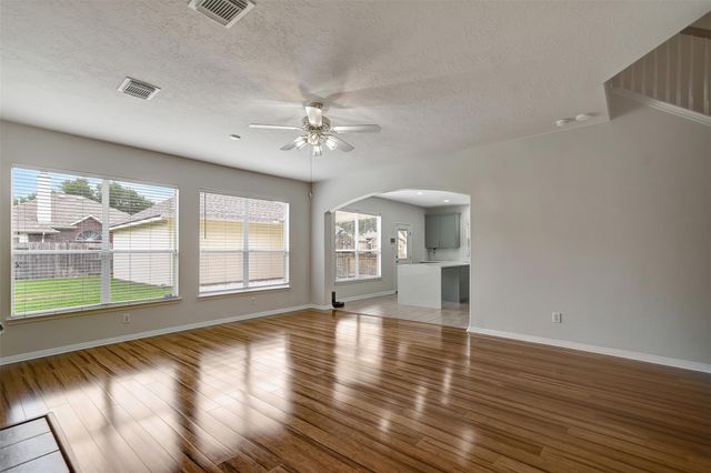 7802 Autumn Hollow Lane, Houston, TX 77041