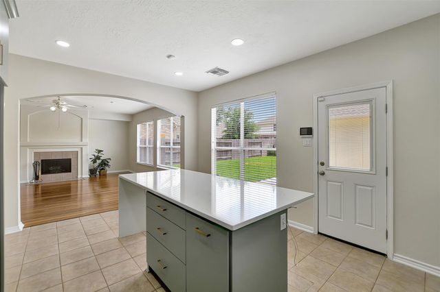 7802 Autumn Hollow Lane, Houston, TX 77041