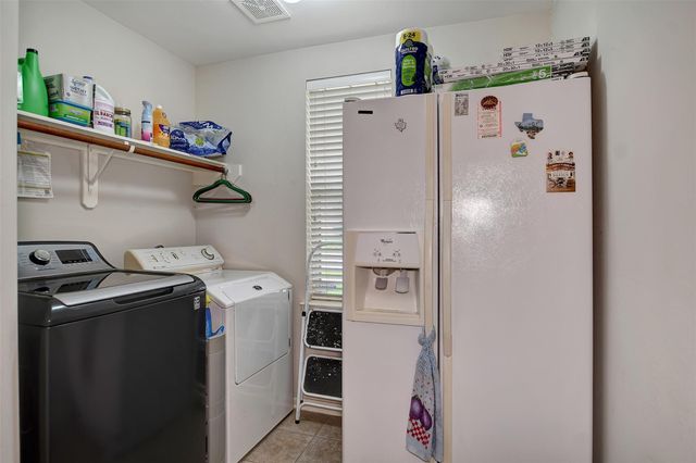 7802 Autumn Hollow Lane, Houston, TX 77041