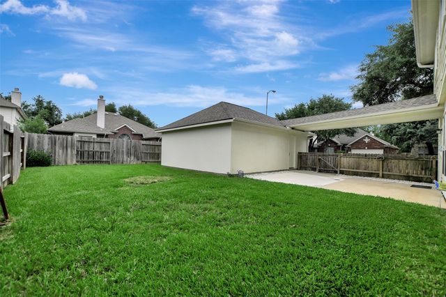 7802 Autumn Hollow Lane, Houston, TX 77041