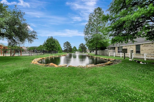 7802 Autumn Hollow Lane, Houston, TX 77041