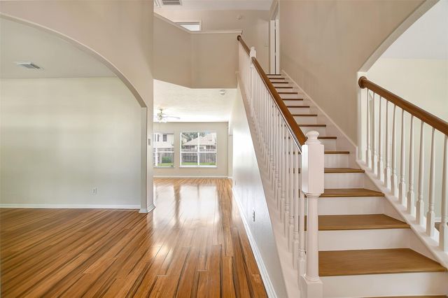 7802 Autumn Hollow Lane, Houston, TX 77041