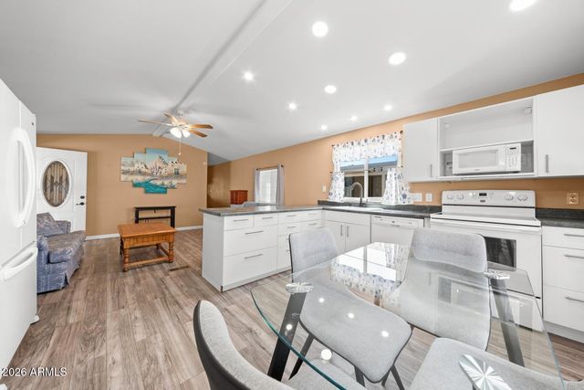 17200 W BELL Road 1677, Surprise, AZ 85374