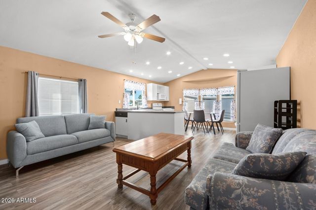 17200 W BELL Road 1677, Surprise, AZ 85374