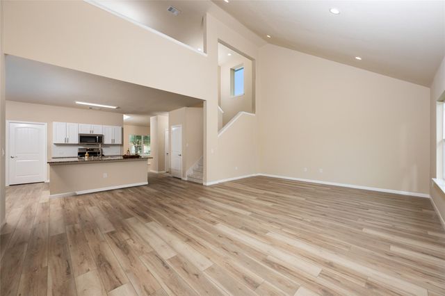 605 Silver Wing DR, Austin, TX 78725