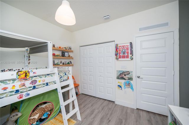 4640 NW 84th Avenue 12, Doral, FL 33166
