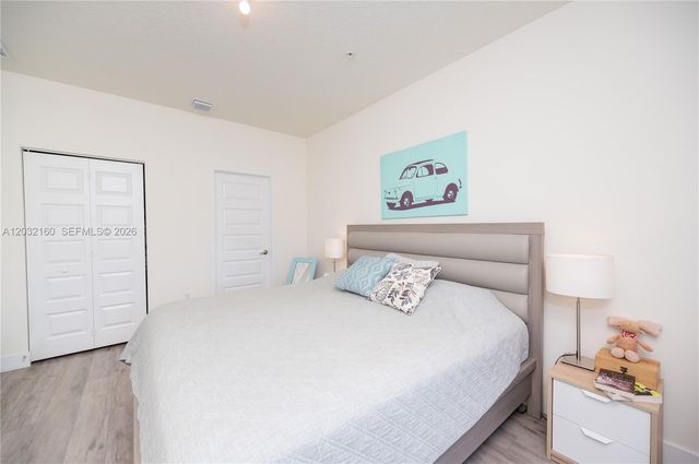 4640 NW 84th Avenue 12, Doral, FL 33166