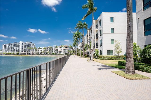 4640 NW 84th Avenue 12, Doral, FL 33166