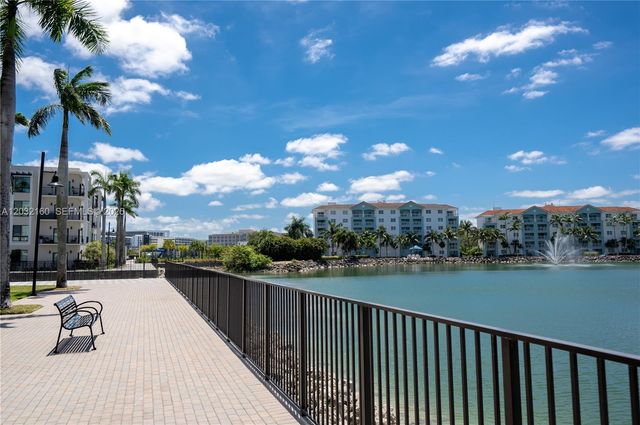 4640 NW 84th Avenue 12, Doral, FL 33166
