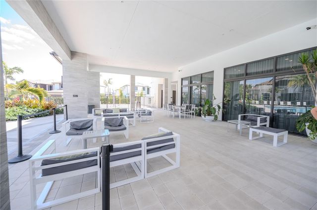 4640 NW 84th Avenue 12, Doral, FL 33166