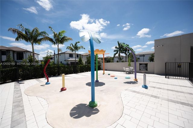 4640 NW 84th Avenue 12, Doral, FL 33166