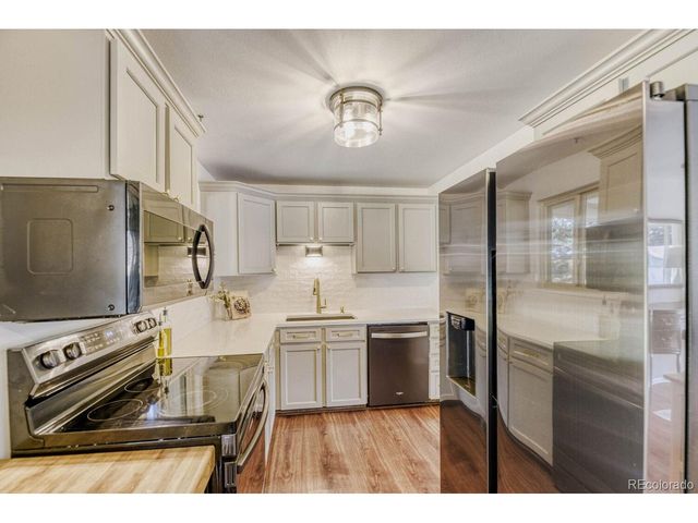 6361 S Ash Ct, Centennial, CO 80121