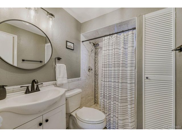 6361 S Ash Ct, Centennial, CO 80121