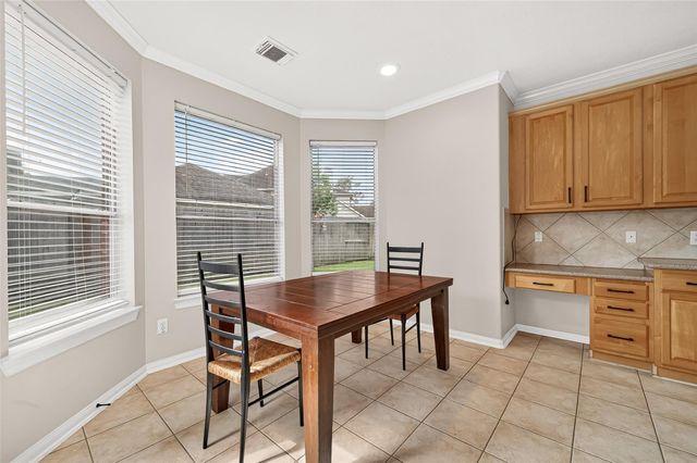 12823 Mossy Ledge Drive, Tomball, TX 77377