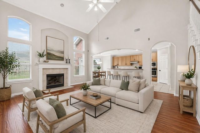 12823 Mossy Ledge Drive, Tomball, TX 77377