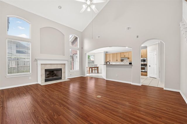 12823 Mossy Ledge Drive, Tomball, TX 77377