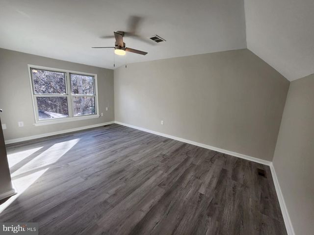 5625 REARDON LN, Woodbridge, VA 22193