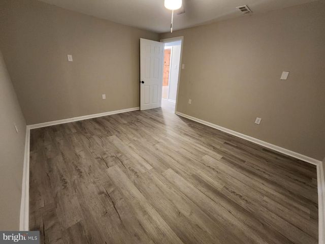 5625 REARDON LN, Woodbridge, VA 22193