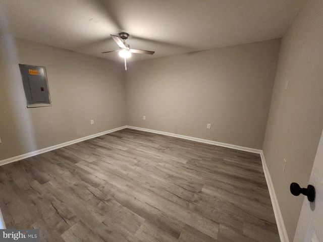 5625 REARDON LN, Woodbridge, VA 22193